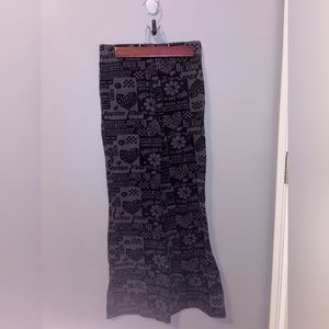 Gray and Black Patterned Flare Leggings